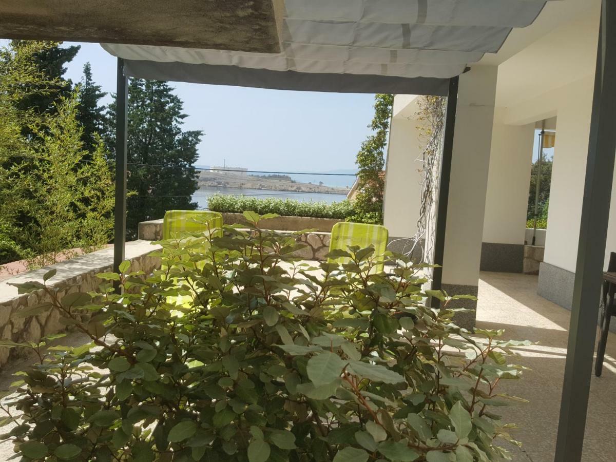Apartments 4U Omisalj Luaran gambar